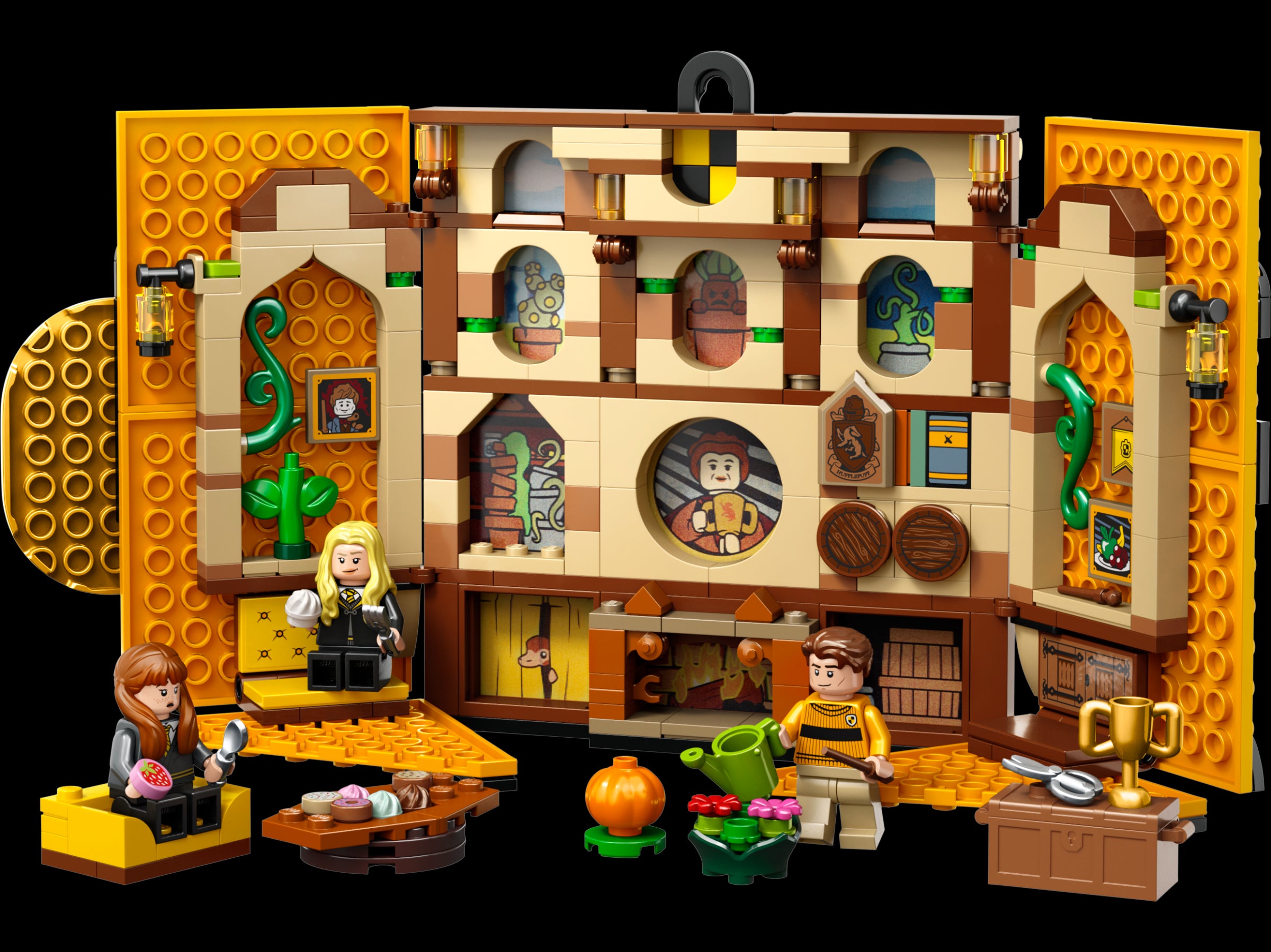 LEGO Harry Potter™ Hufflepuff™ House Banner
